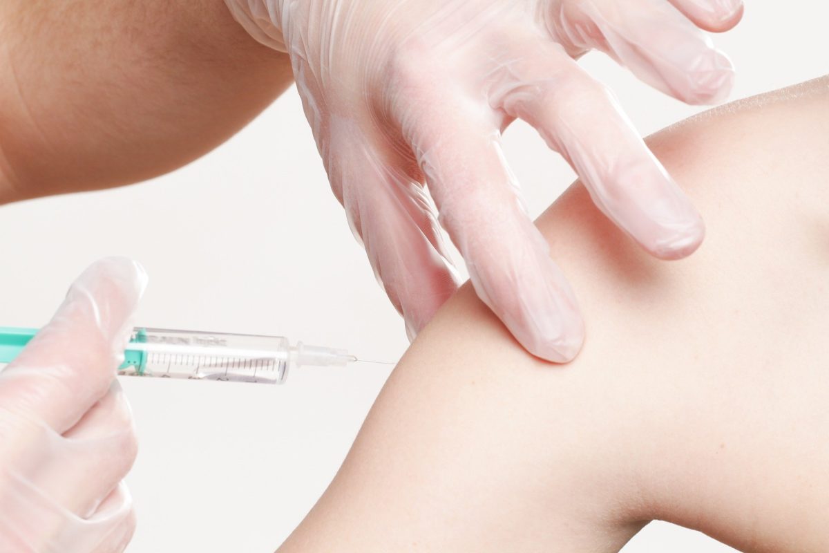 vaccination-2722937_1920-1200x800.jpg